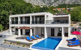 Holiday Home E